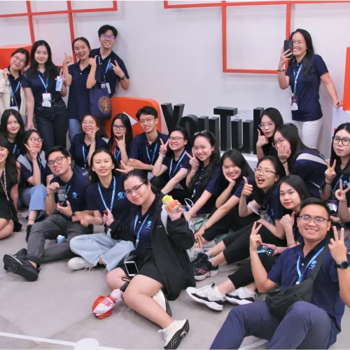 Tham quan tập đoàn đa quốc gia